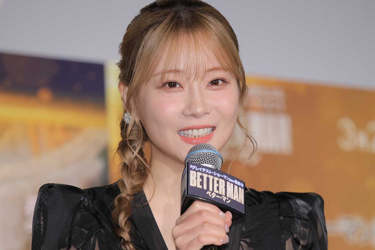 重盛さと美、38歳誕生日ショットに反響「どんどん若返ってる」「細くなって綺麗」