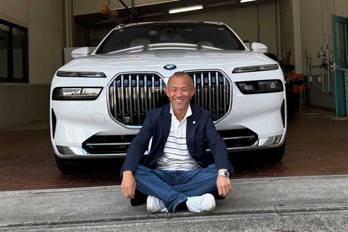 愛車はBMWの7シリーズ【写真：本人提供】