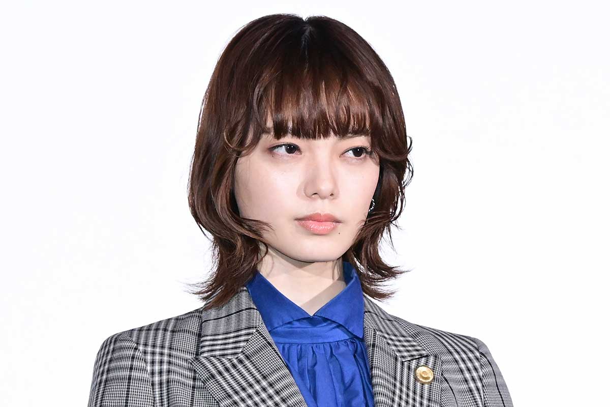 肩に衝撃“タトゥー”の平手友梨奈、表現力にファン脱帽「圧倒された」「低音は唯一無二」