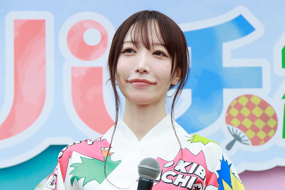 清水あいり、ピチピチ衣装に共演者からツッコミ「子供服か」「西松屋で買った？」