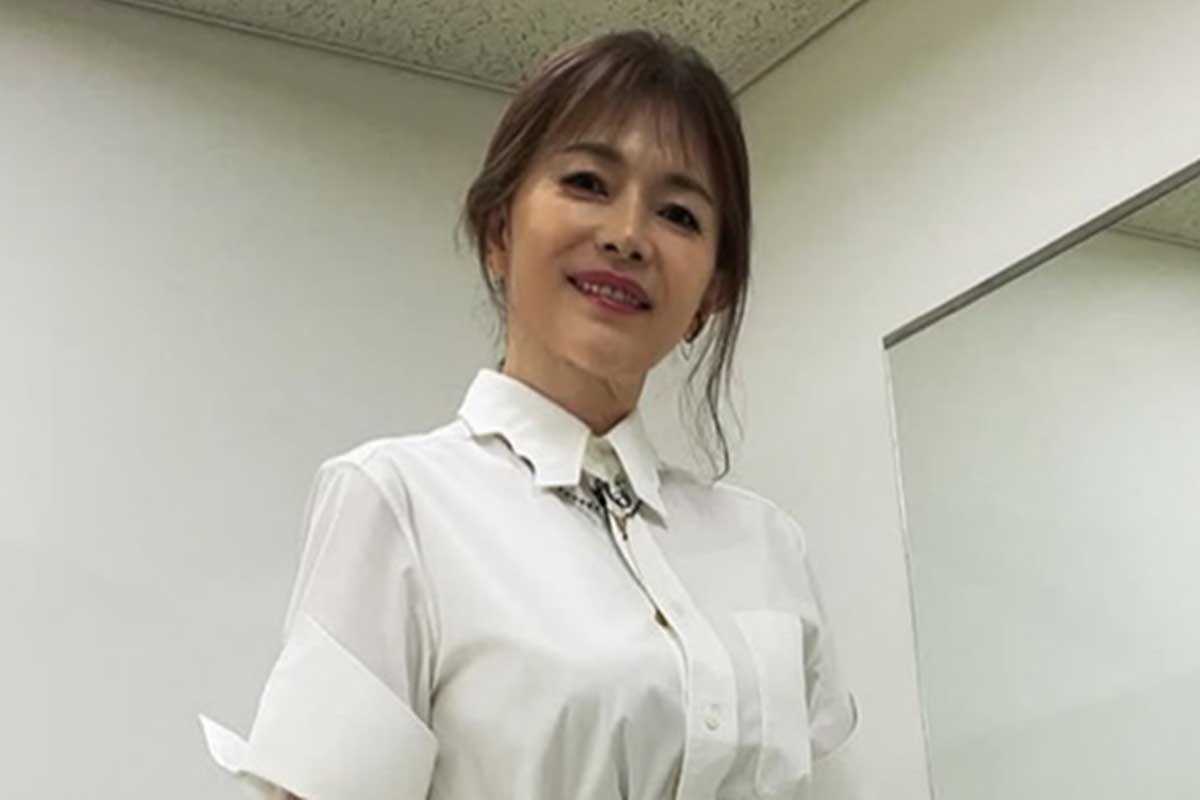 青田典子、玉置浩二の番組出演を報告　夫婦の近影に反響「素敵」「お顔拝見できて嬉しい」