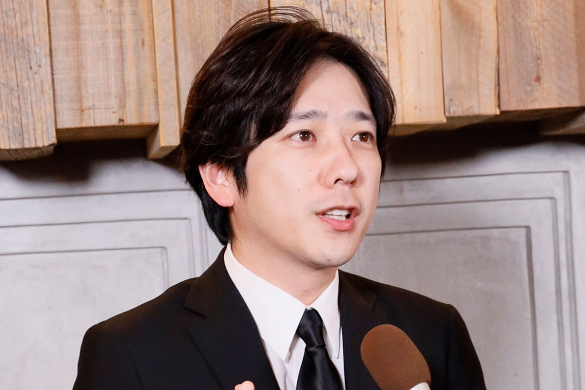 嵐・二宮和也、目を潤ませて小倉智昭さんに感謝「お父さんみたいな存在でした」「学ぶ姿勢を教わりました」