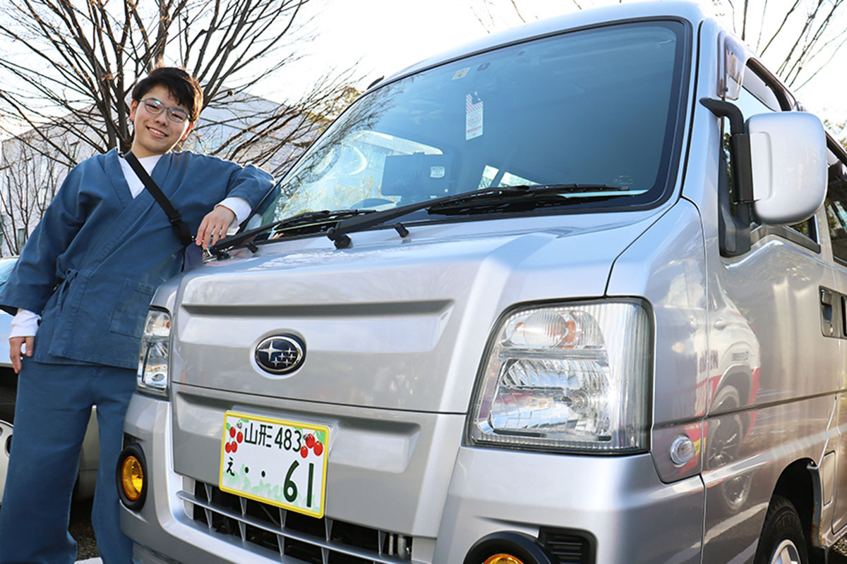 初めて買った愛車、1人親で支えてくれる母への恩返し…19歳男子学生、社会人になって「いつか」