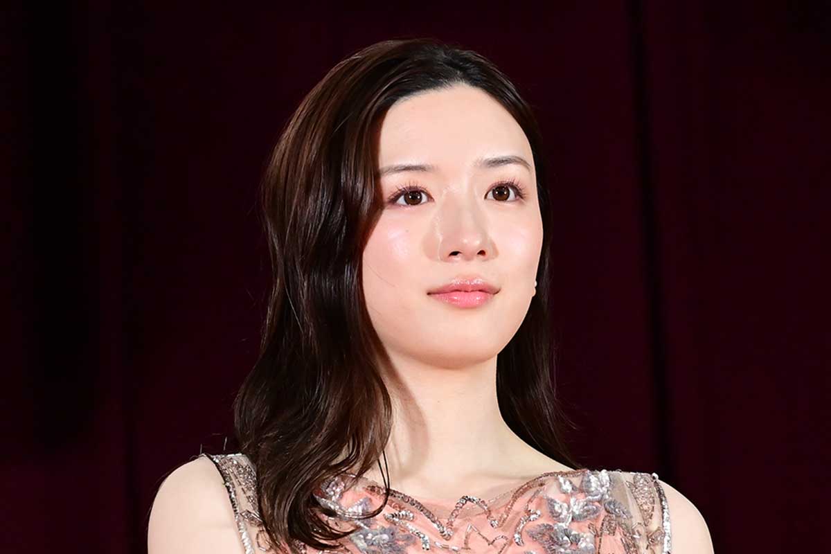 永野芽郁、“二股不倫疑惑”を生謝罪…ネットの声さまざま「原稿読んでる」「気持ちが伝わらない」「これで終わりでいい」