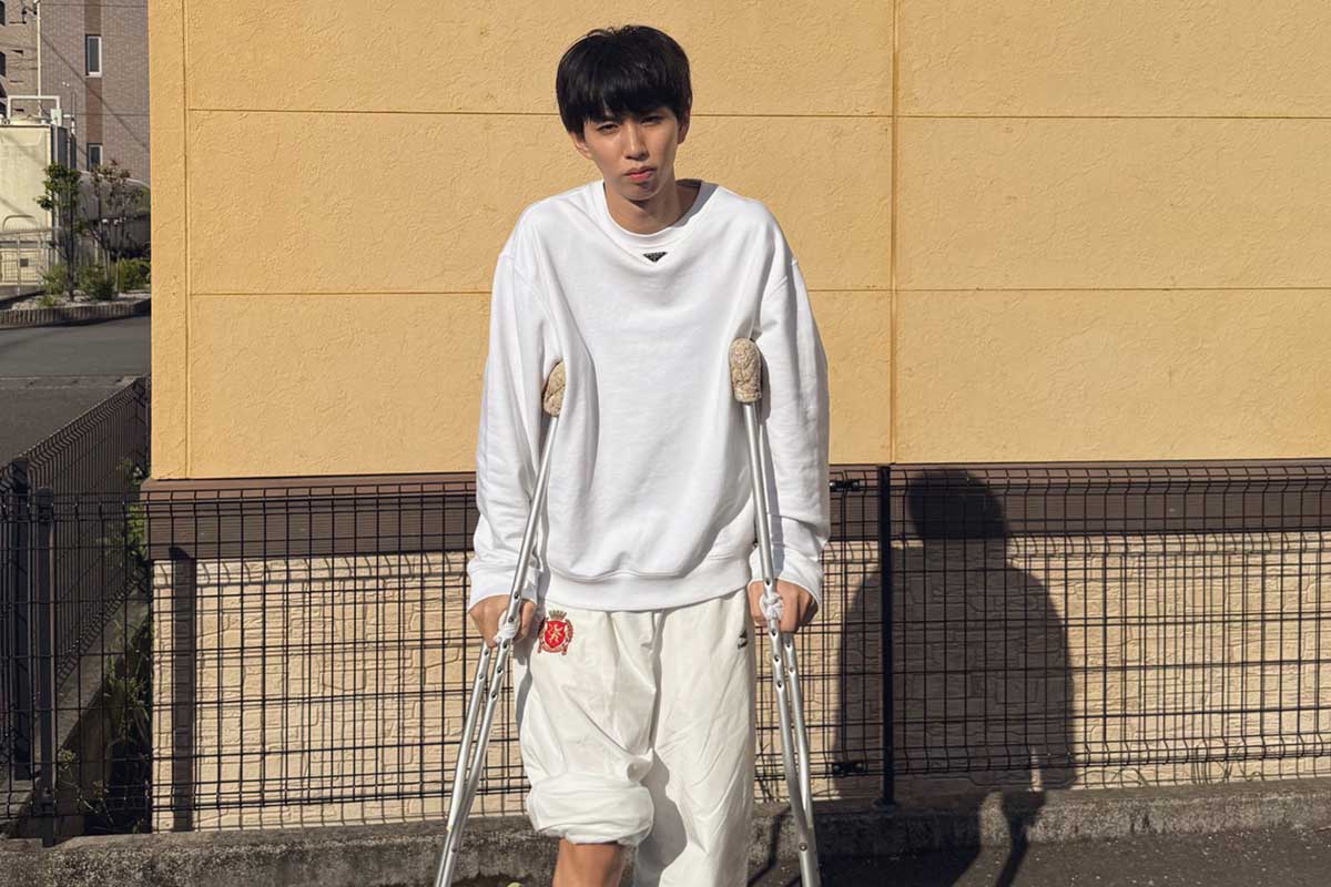 はじめしゃちょー、ギプス＆松葉杖姿を公開　足首負傷でファン騒然「何が起きた!?」
