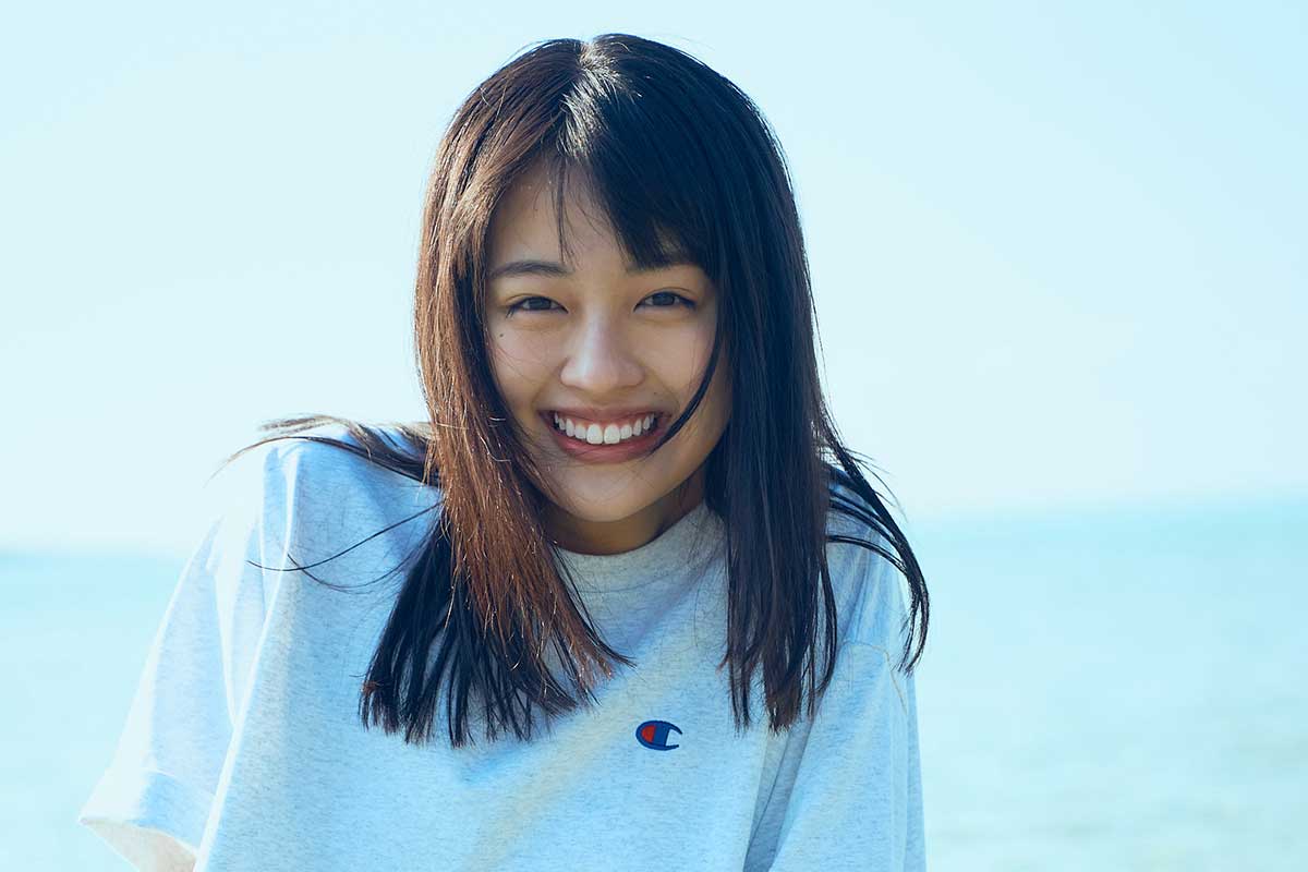 『御上先生』にも出演　上坂樹里、20歳誕生日当日に1st写真集発売「宝物のような一冊」