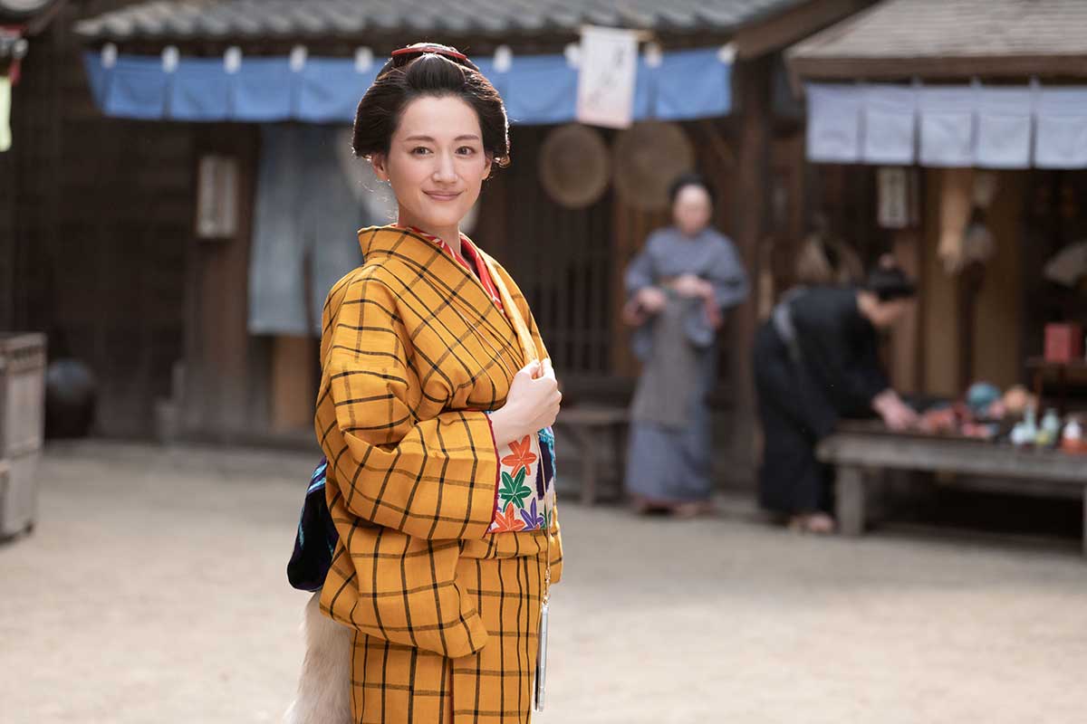 【べらぼう】綾瀬はるかが蔦重と共演「やっと蔦重に会えました！」　九郎助稲荷演じる
