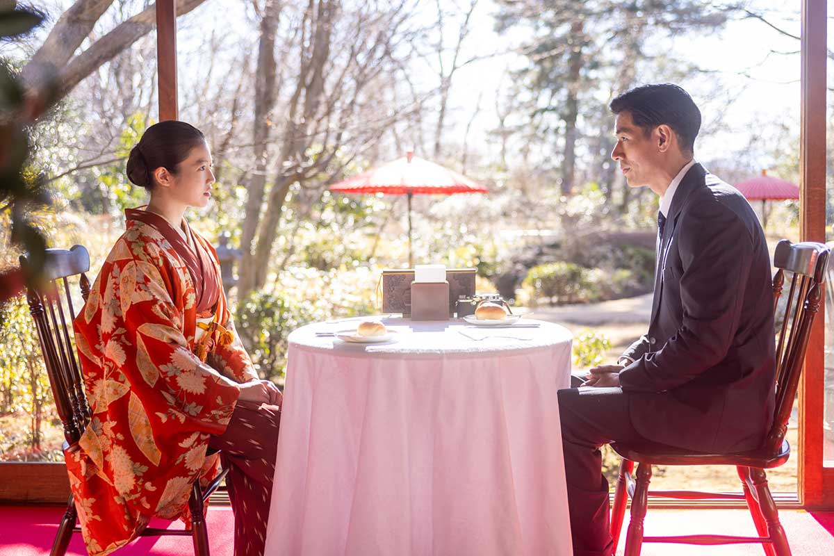 次郎(中島歩)と会うのぶ(今田美桜)【写真:(C)NHK】
