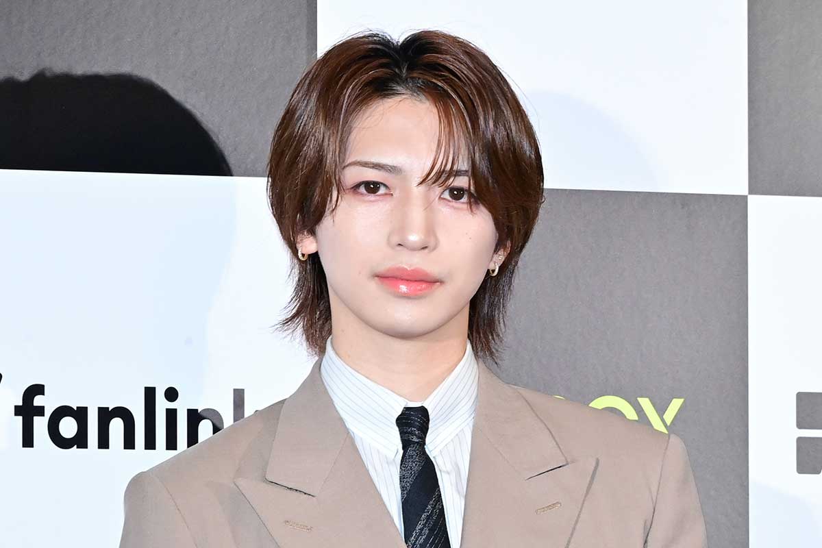 両腕タトゥー話題の元キンプリメンバー岩橋、現在のド派手愛車にネット驚き「お育ちがセレブ」