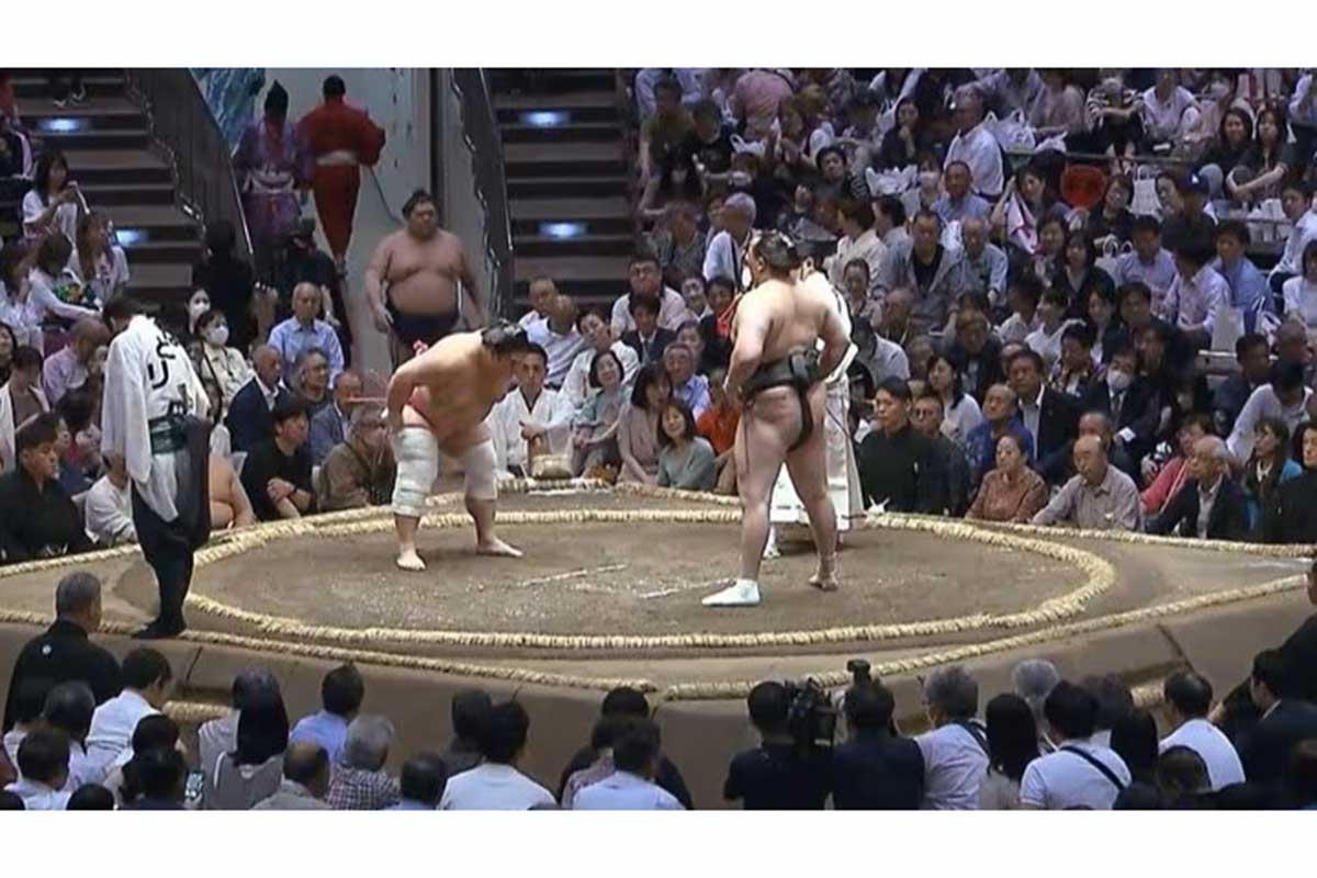 大相撲、客席に“ただならぬ存在感”放つ人物　正体にネット驚き「オーラ違う」「イカつすぎ」