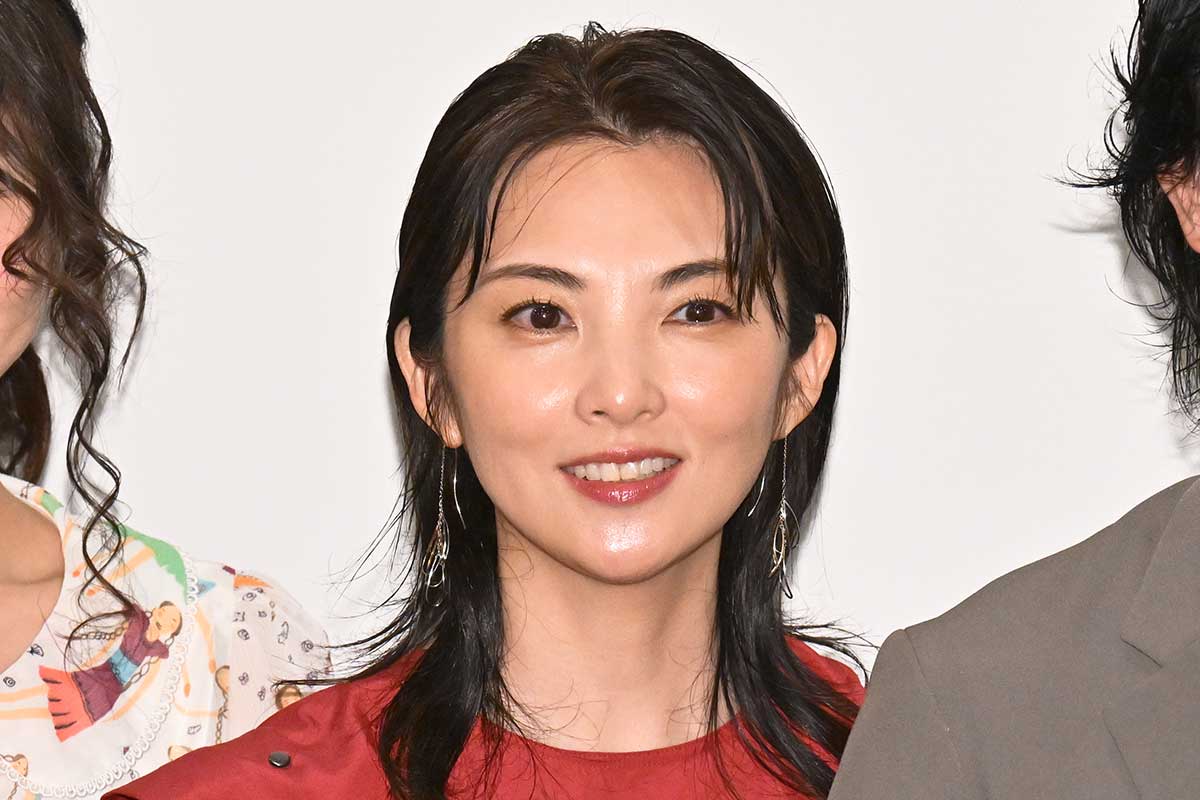 公開記念舞台あいさつに登壇した田中麗奈【写真:ENCOUNT編集部】
