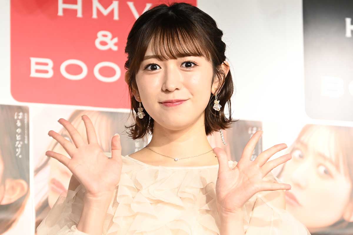 とき宣・小泉遥香、初ソロ写真集発売に涙　先輩・高城れにの帯に感極まる「書店に並ぶなんて」