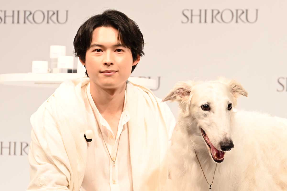 新CM発表会に出席したSixTONESの松村北斗【写真:ENCOUNT編集部】