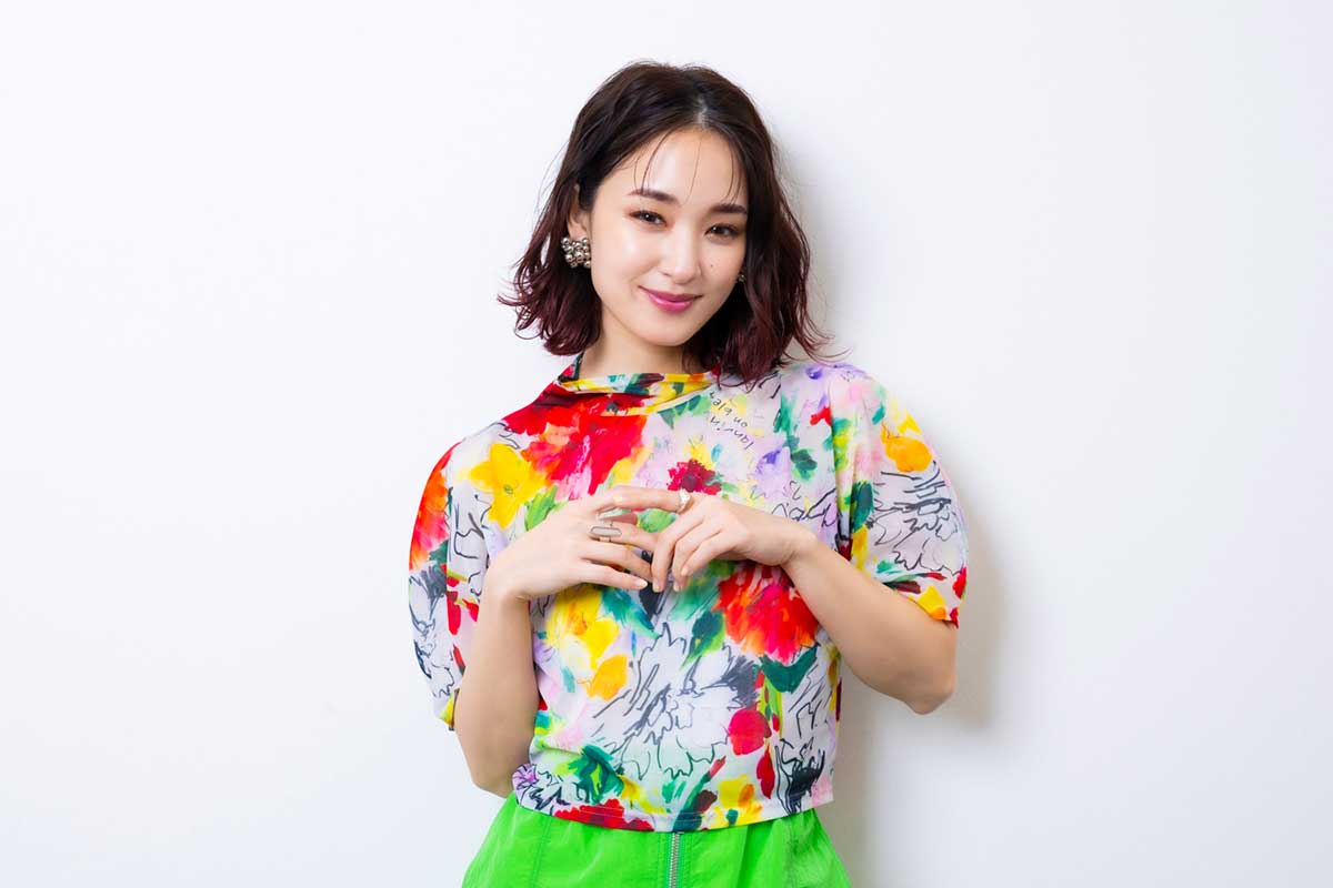 一流のコメディエンヌを目指すと語る剛力彩芽【写真:舛元清香】