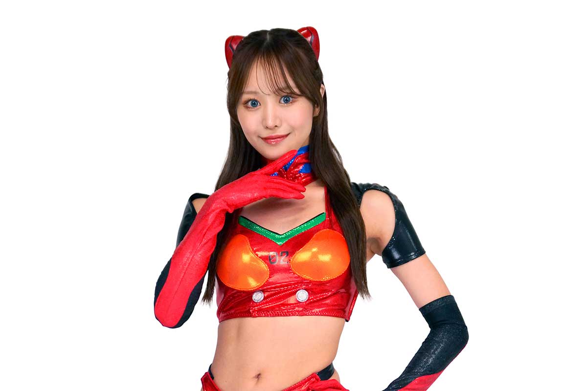 松田彩花が『エヴァンゲリオンレーシング サーキットメイト』で活躍【写真:(C)カラー】