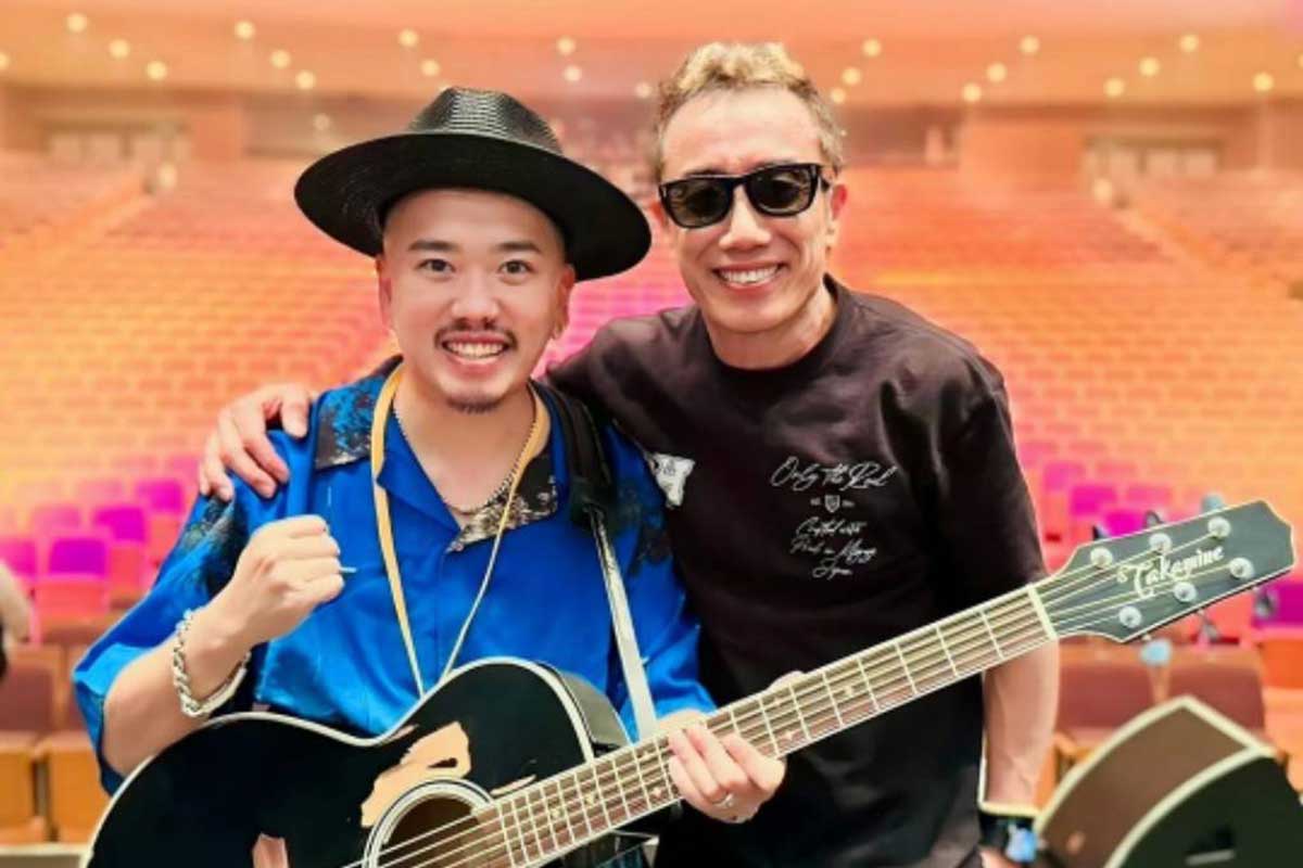 長渕剛＆36歳長男が親子共演　NOBUが貴重ショットを公開「素敵な親子に挟んで頂き」