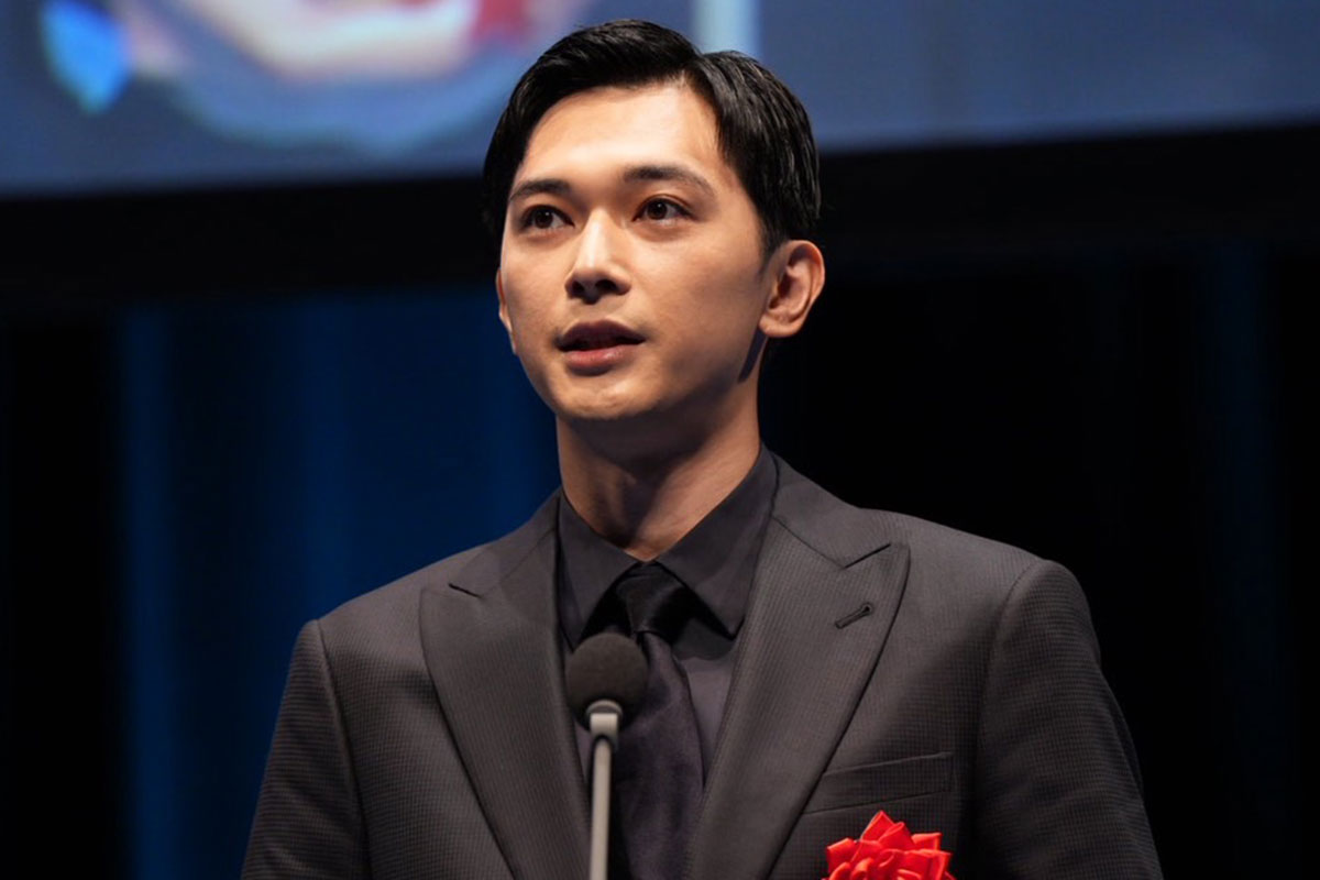 授賞式に出席した吉沢亮【写真:増田美咲】