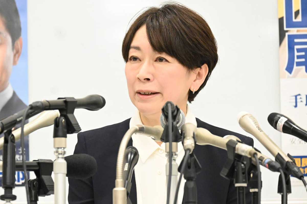 山尾志桜里氏、相次ぐ不倫疑惑への質問も…「控えさせていただきたい」　進まぬ説明に会見紛糾