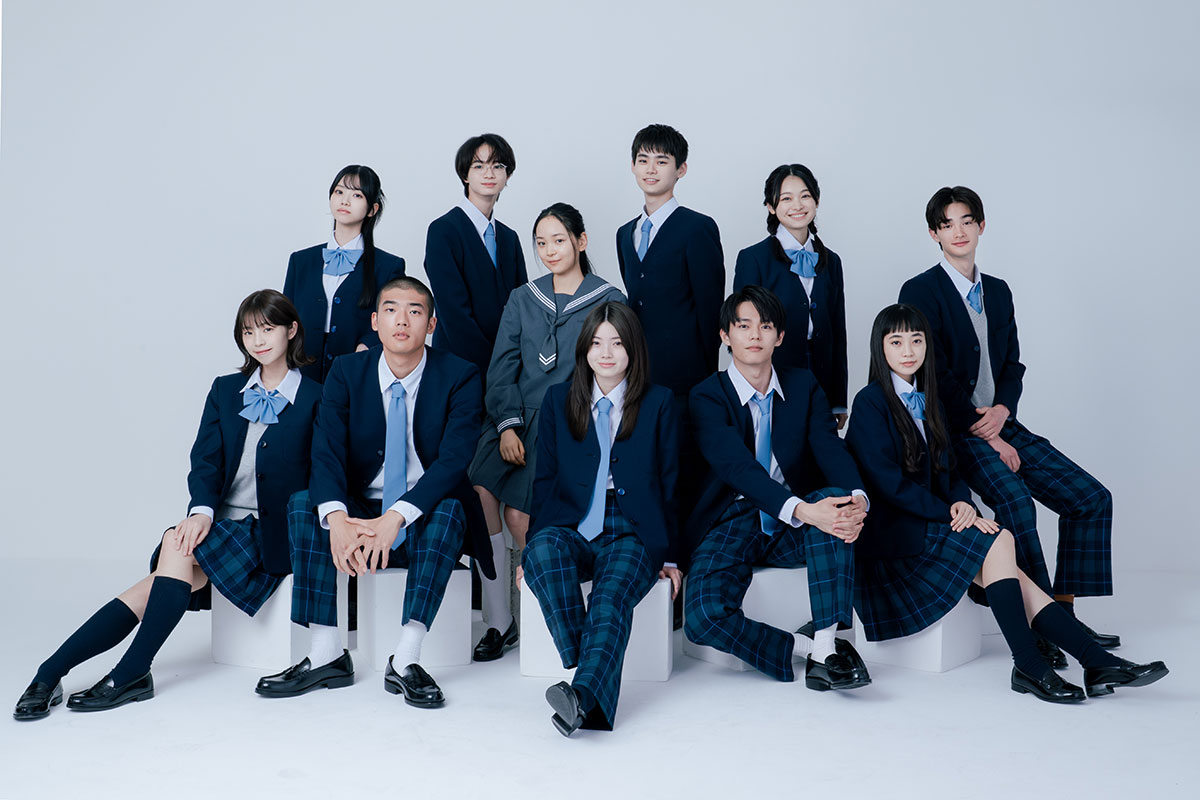 磯村勇斗主演の“学園ドラマ”生徒役11人発表　平均年齢18.6歳…制服姿の集合ビジュアルも解禁
