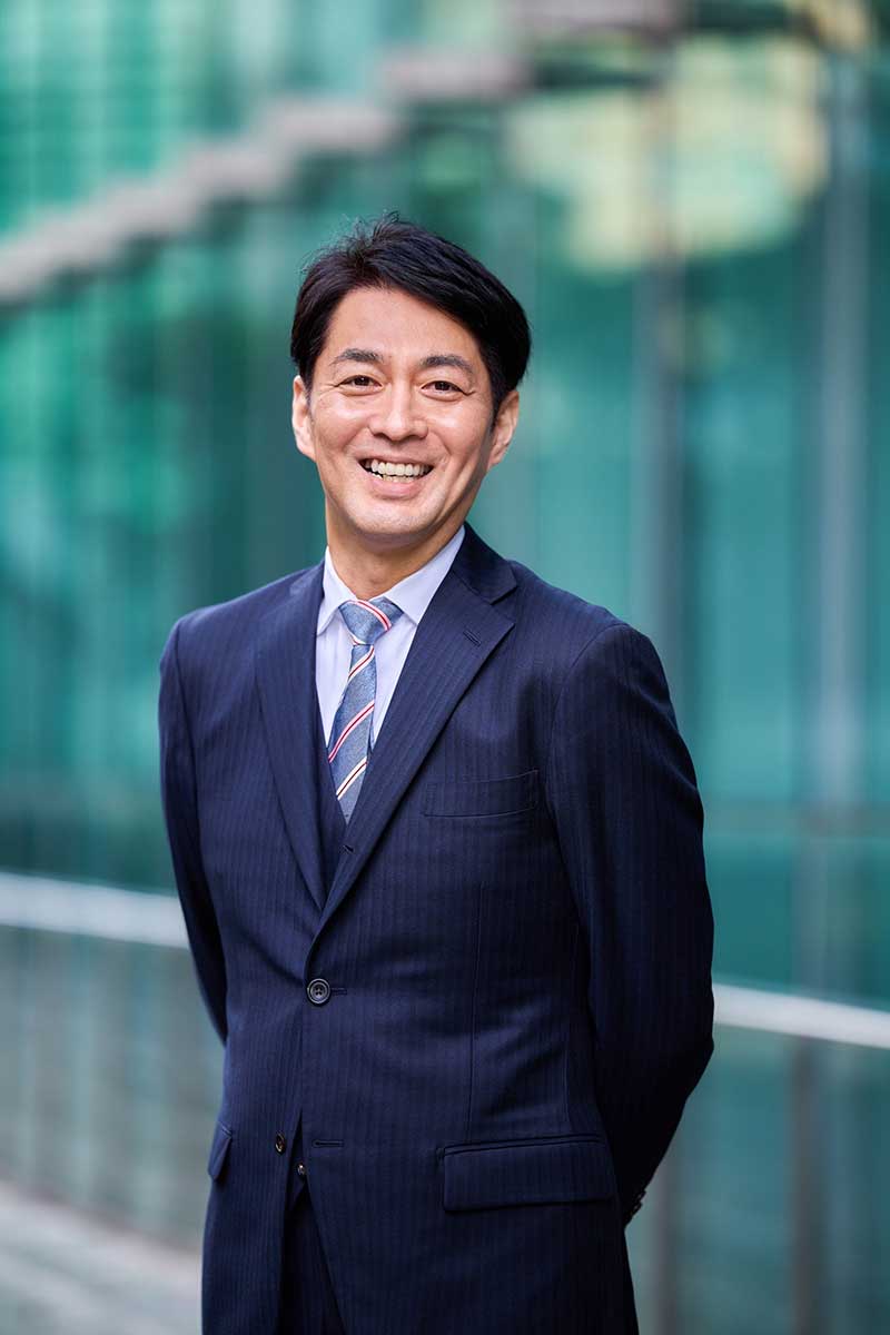 新たにエイベックスとエージェント契約を結んだ西岡孝洋