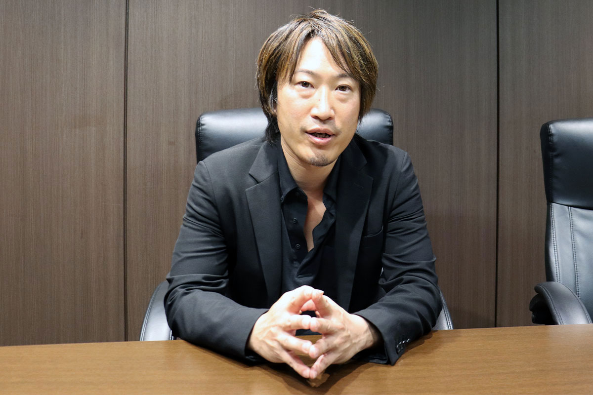 「歌舞伎町弁護士」として活躍する若林翔弁護士【写真:ENCOUNT編集部】