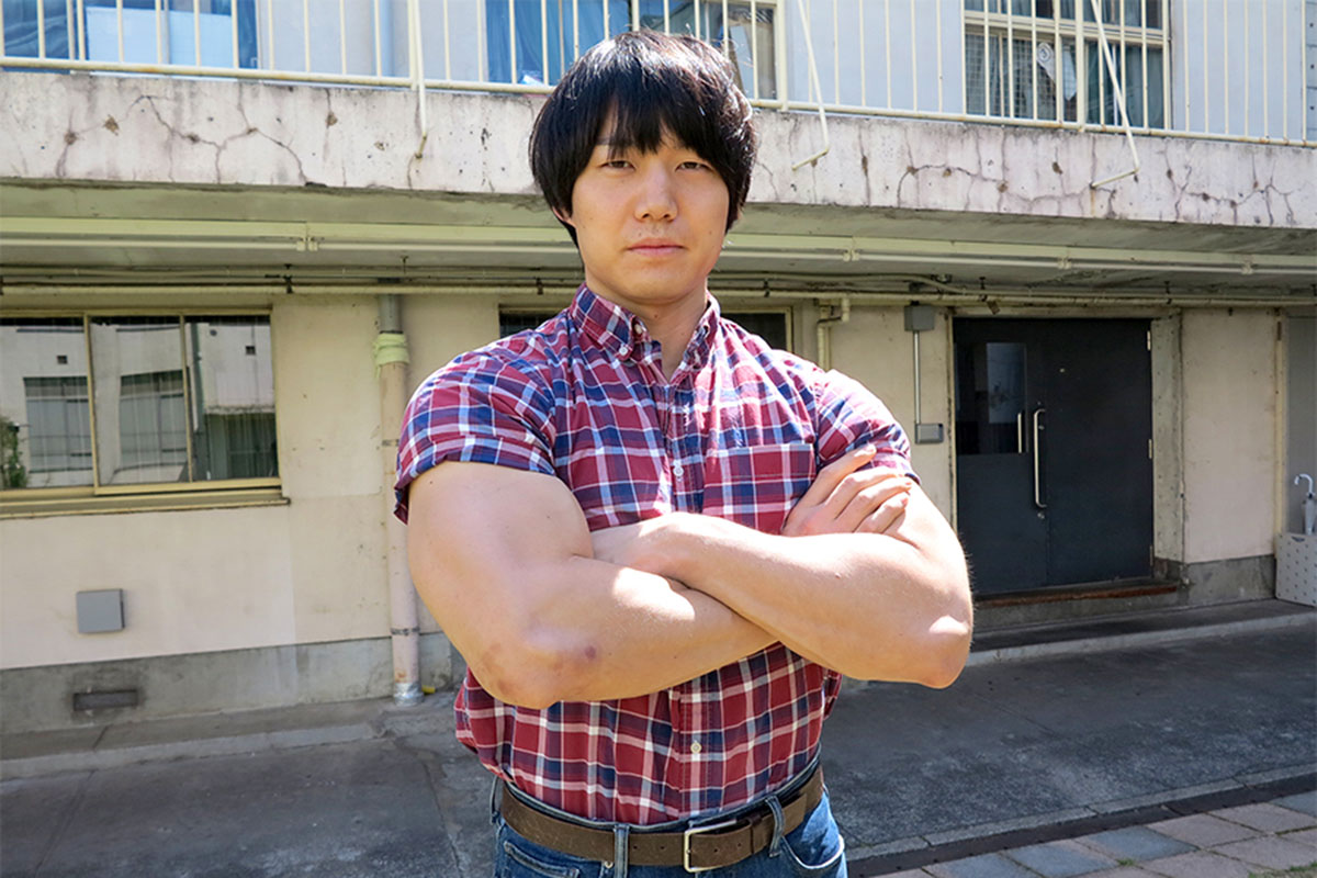 お笑い芸人になったきっかけを語った青木マッチョ【写真:ENCOUNT編集部】