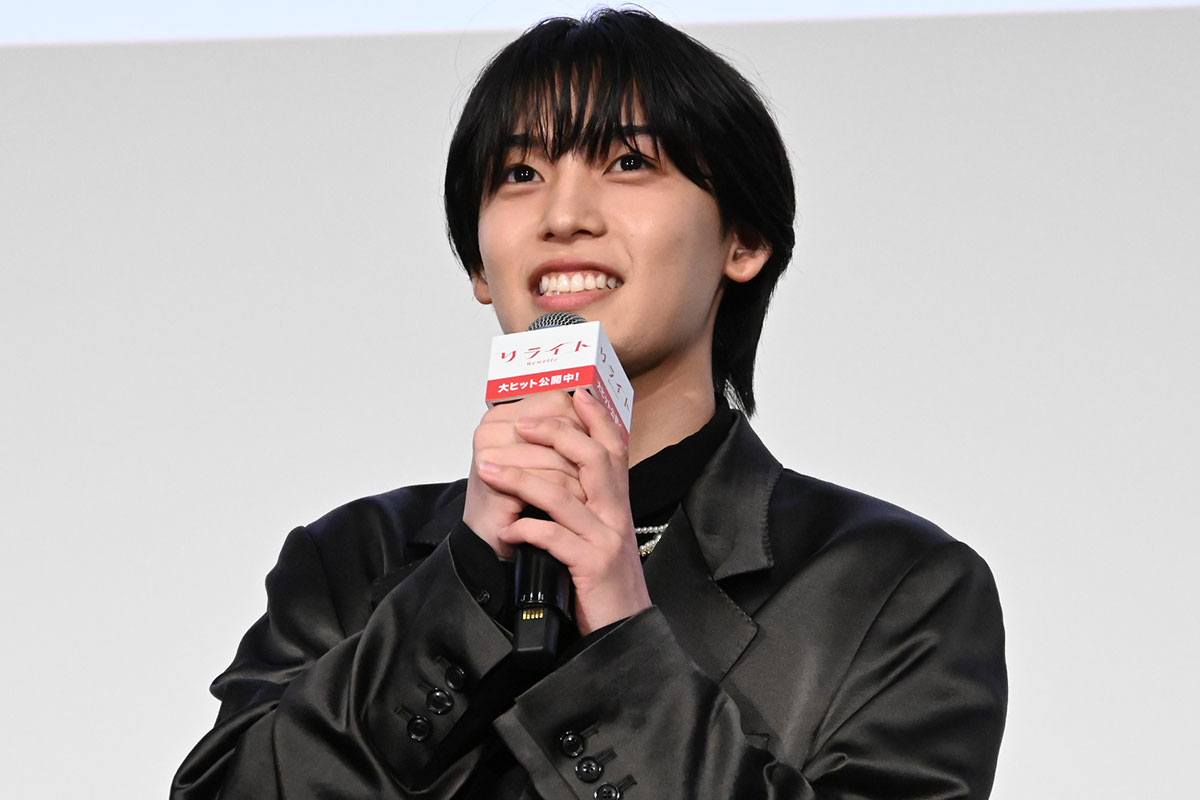 舞台あいさつに登壇した阿達慶【写真：ENCOUNT編集部】