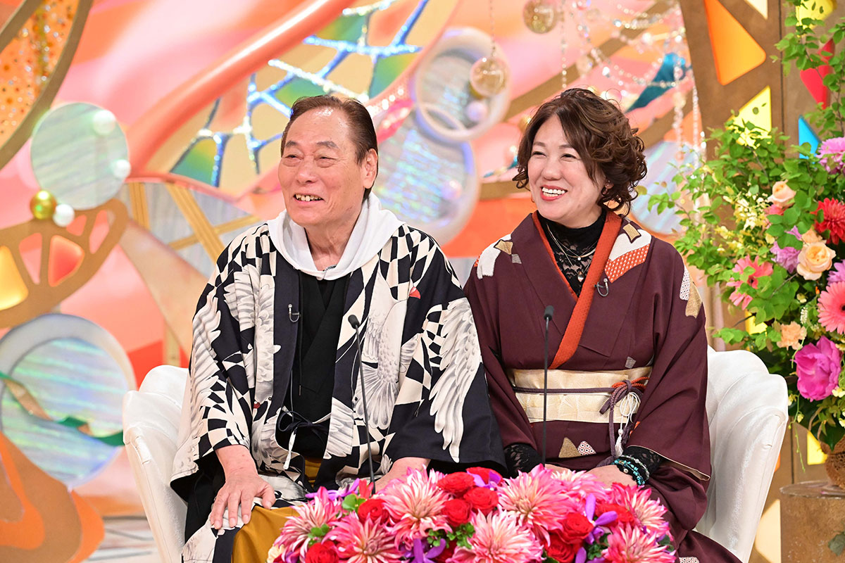 『新婚さんいらっしゃい！』に登場するヨネスケ（左）と陽子さん【写真：(C)ABCテレビ】