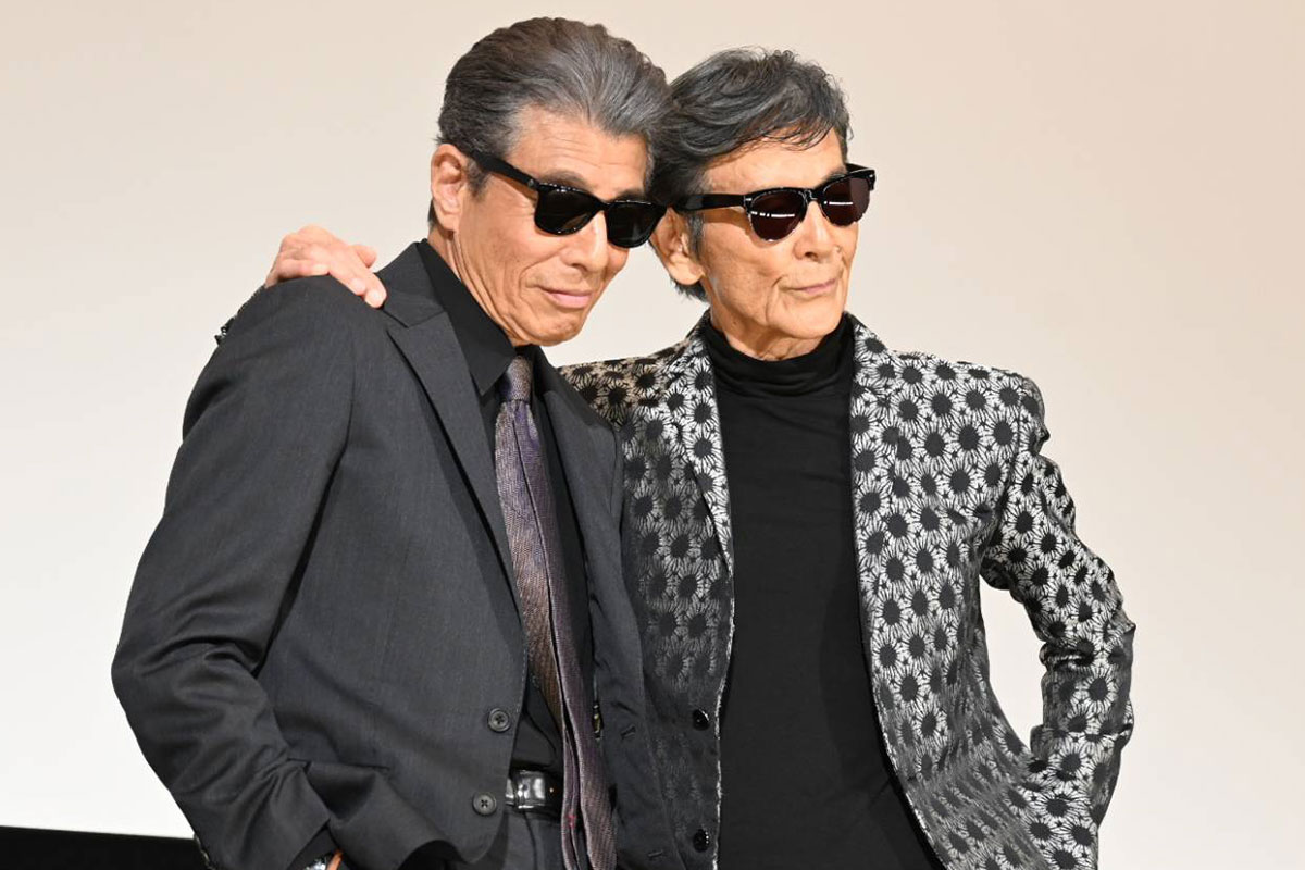 舞台あいさつに登壇した舘ひろし(左)と柴田恭兵【写真:ENCOUNT編集部】