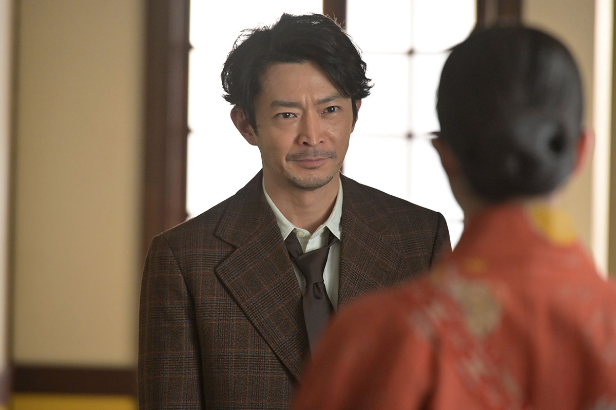 東海林を演じる津田健次郎【写真:(C)NHK】