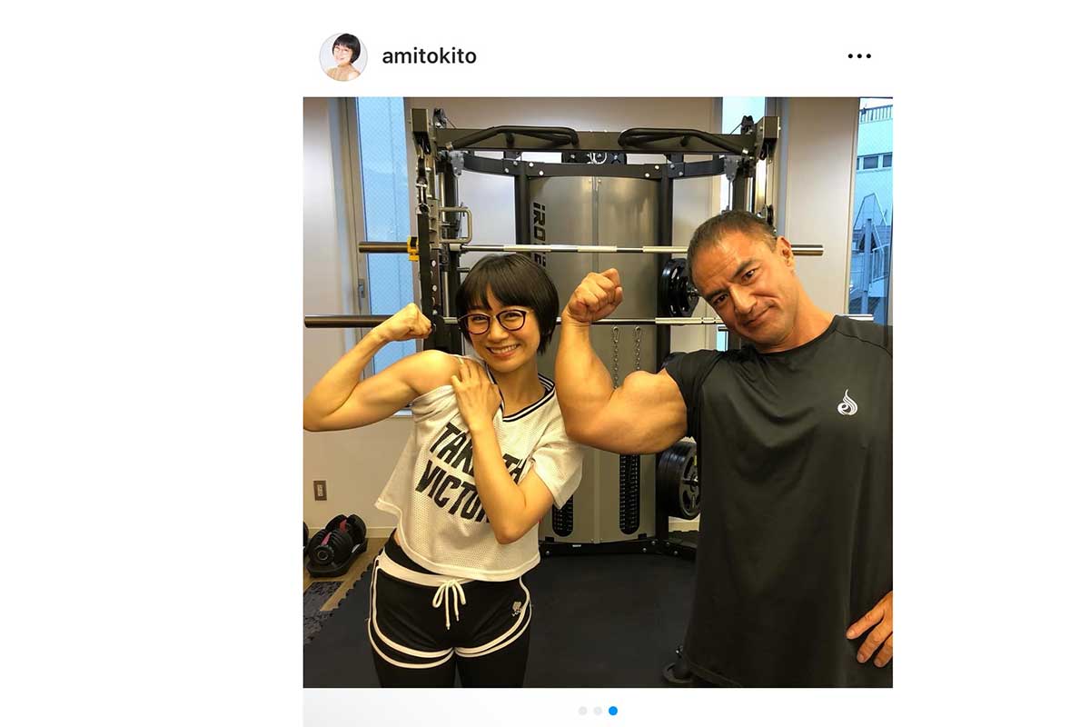 時東ぁみ(左)【写真:インスタグラム(@amitokito)より】