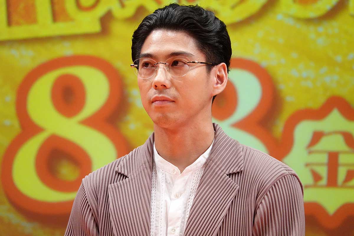 賀来賢人、息子の成長に感慨「しんちゃんって思う瞬間が」　自宅では戦いごっこに熱中