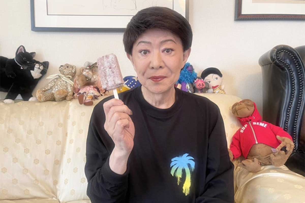 79歳・美川憲一、“あずきバーの日”にユーモア全開の写真公開　「固そっ」「美味しいですよねー」と反響