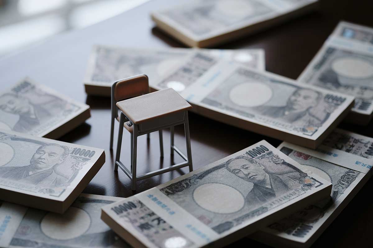 奨学金約900万円完済も、仕事や結婚の“足かせ”に…54歳独身男性「借金と理解した上で借りたかった」
