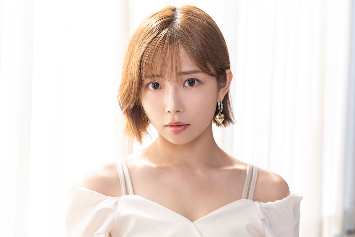 紗倉まな「嘘偽りなく職業を書きました」　保護犬譲渡会で直面した“丸裸”の審査体験