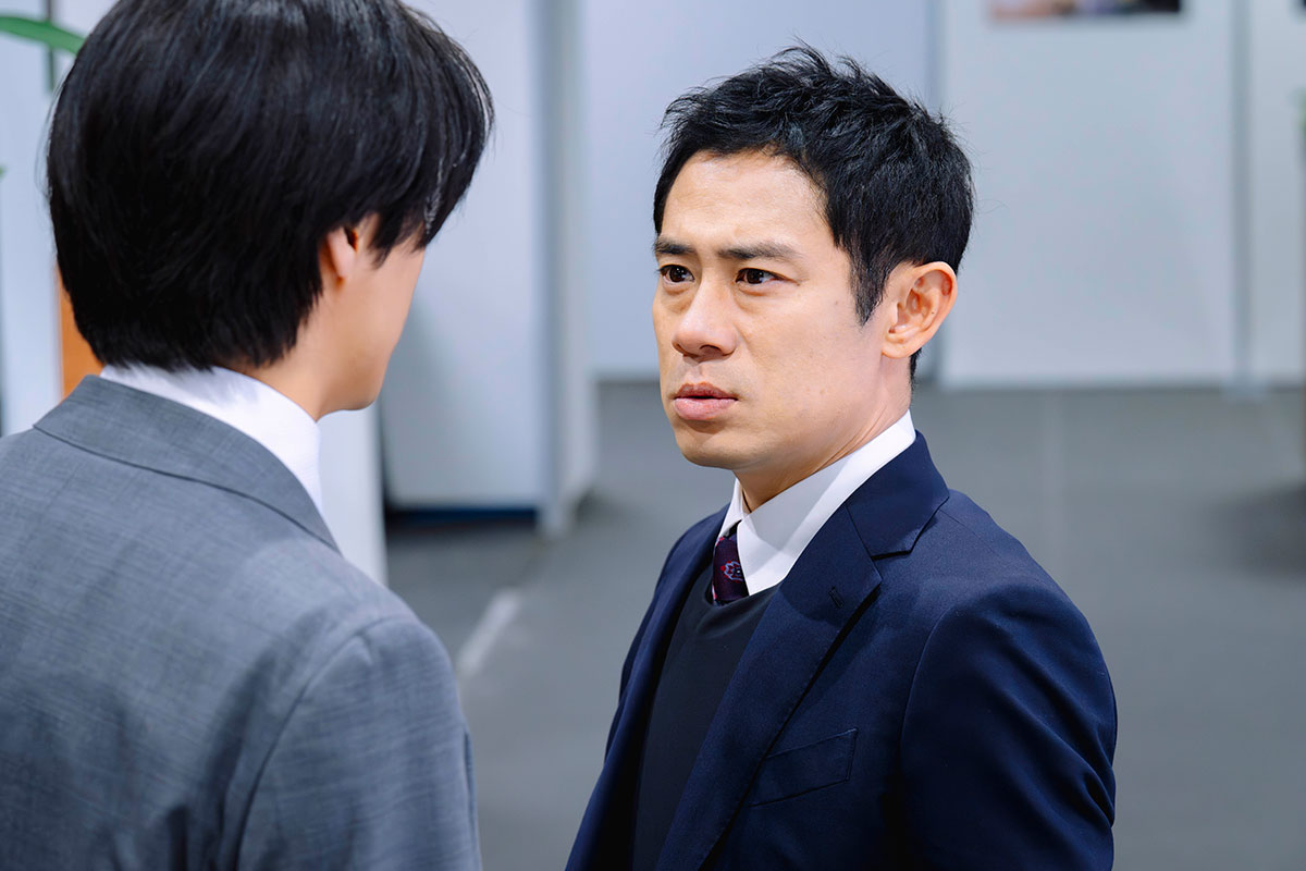 【DOPE】開始18分でまさかの展開　伊藤淳史「抗議したいです（笑）」…視聴者に「どこかで思い出して」