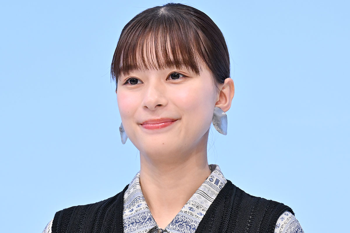 芳根京子ら人気女優3人、水着でナイトプール満喫　貴重な姿に「びっくり」「新鮮！」「素敵すぎる」