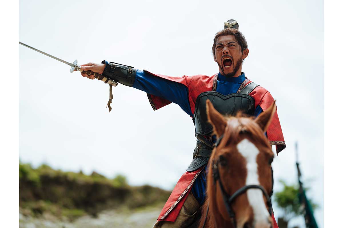 反町隆史が『北方謙三 水滸伝』に出演する【写真:(C)北方謙三/集英社 (C)2026 WOWOW】