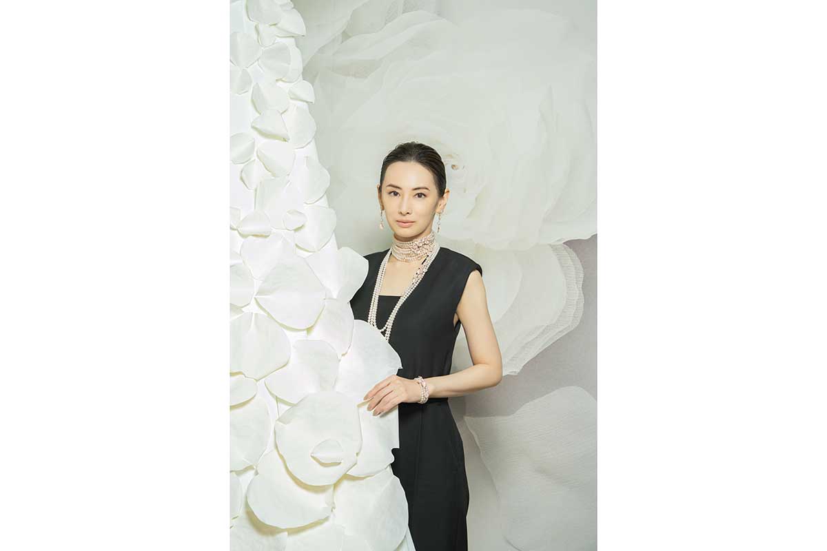 北川景子、高級ジュエリー着用でパリ“降臨”「自分がとても良い女性になったかのよう」