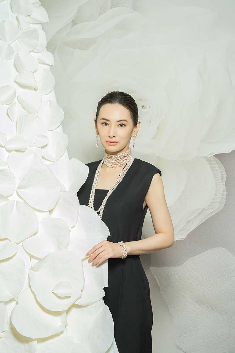 北川景子が「Les Petales」の発表会に参加