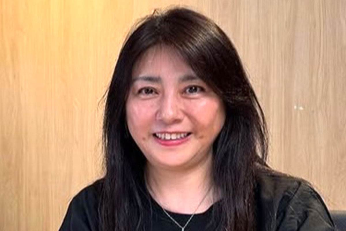 立花理佐、“顔出し”の息子にネット注目「しっかり眉毛受け継いでるね」
