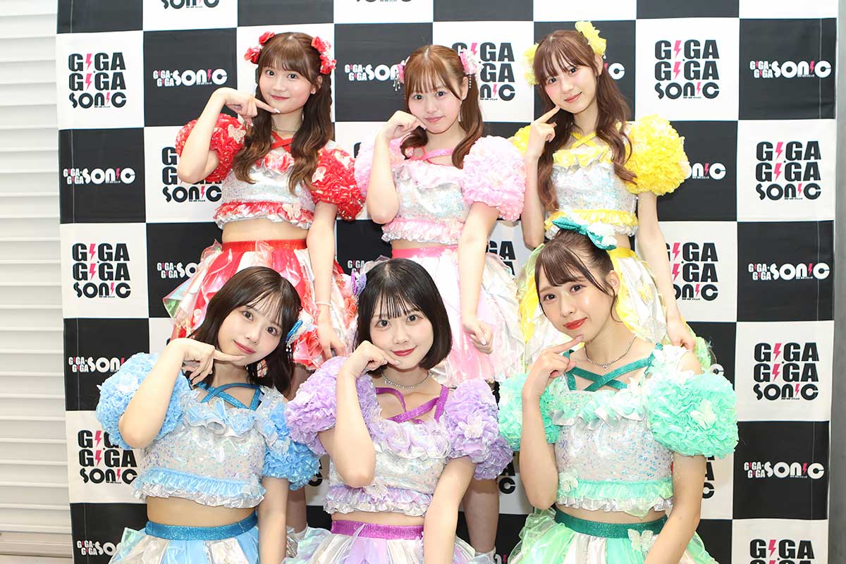 “最強ビジュアル”で話題　SCRAMBLE SMILEの加速する勢い「さらに大きな舞台を目指して」