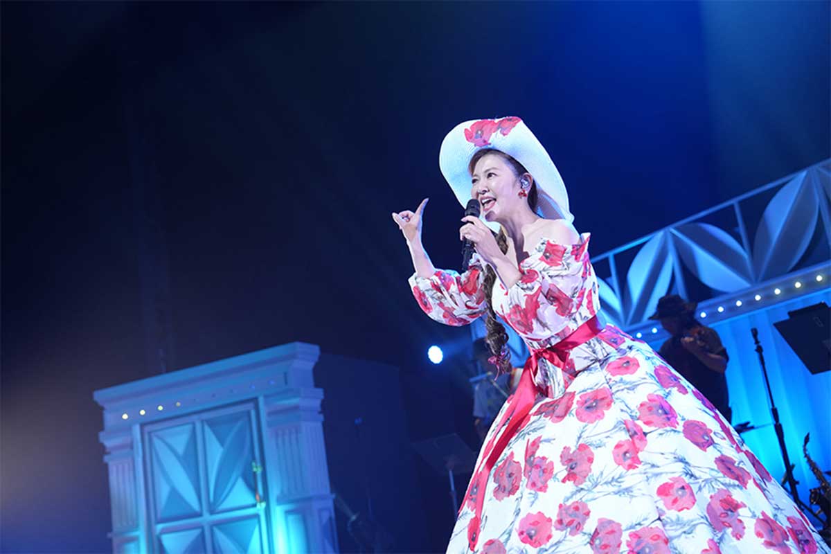 南野陽子、40周年ツアー開幕「1回1回を大切に」　『吐息でネット。』大合唱に感動