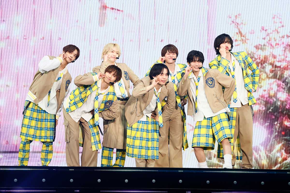 なにわ男子、4種類のフライングで1万5000人を魅了　ドームライブ発表でメンバー涙も「めっちゃうれしい」