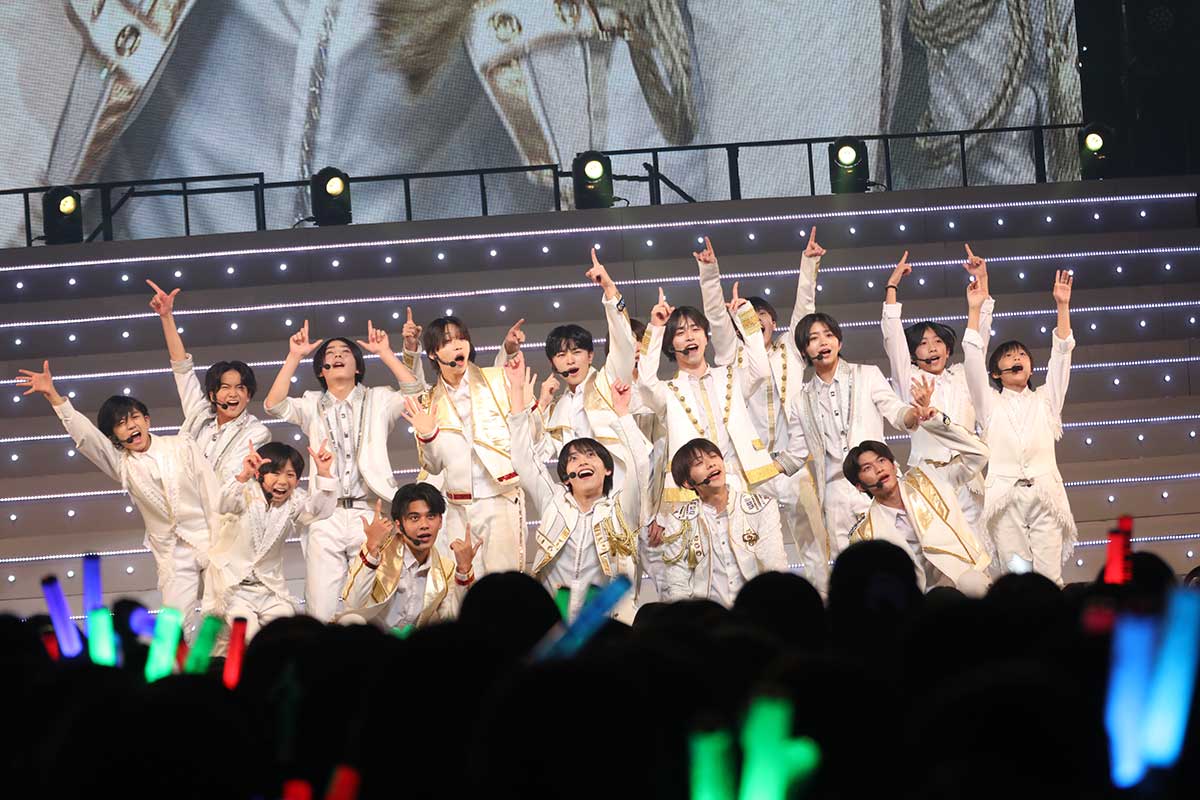 東京ジュニアの灼熱ライブ、SMAP・嵐らの楽曲披露でファン魅了　「伝統ある曲をやらせてもらってうれしいです」