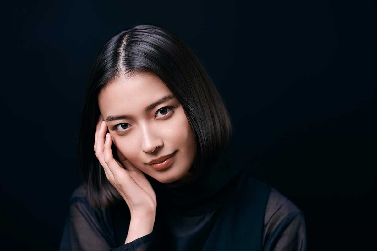 『エリカ』で主演を務める茅島みずき【写真:矢口亨】