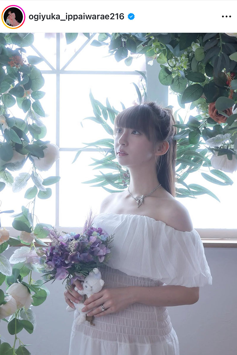 荻野由佳の実際の投稿【写真：インスタグラム（＠ogiyuka_ippaiwarae216）より】