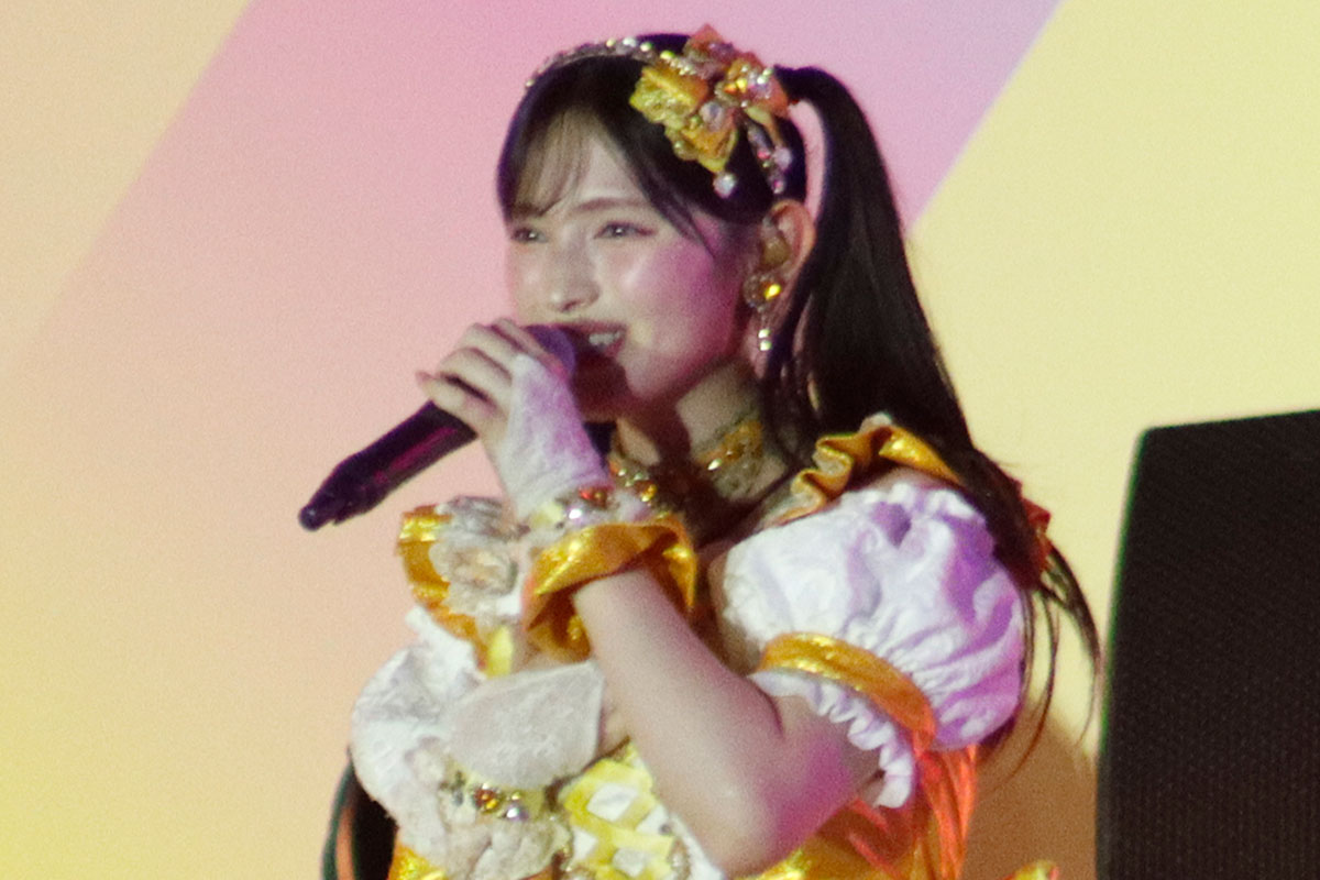 「二度見した」「爆笑」ネット騒然　TIFの客席で一人だけ強烈インパクトな吉本芸人が話題「加工無しでこれ」