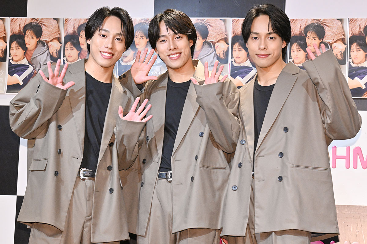会見に出席した佐藤三兄弟の綾人、颯人、嘉人【写真:ENCOUNT編集部】