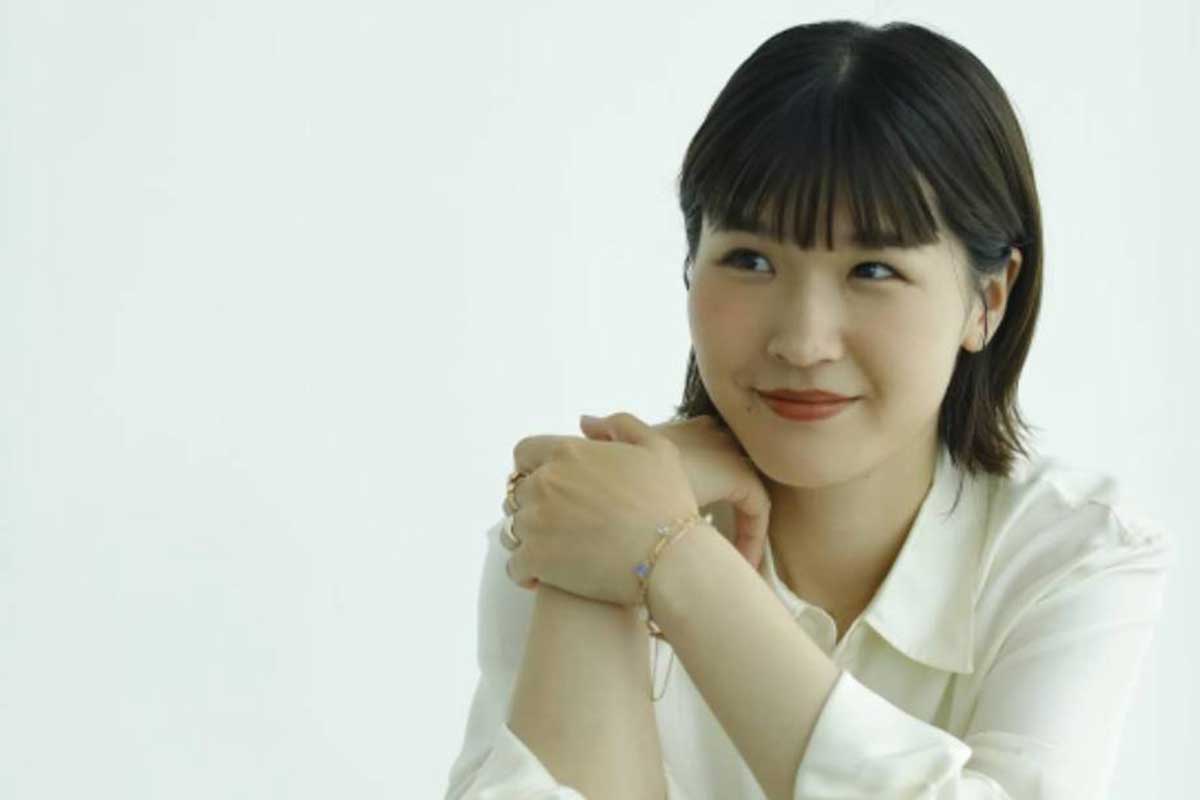 父は大御所タレント、堺小春が“初”の親子撮影　ネット注目「微笑ましい」「いい記念になったね」